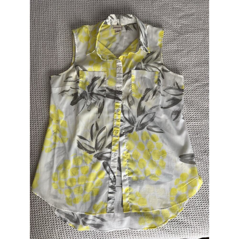 Merona Women’s Button Up Sleeveless Pineapple Print Top Size L